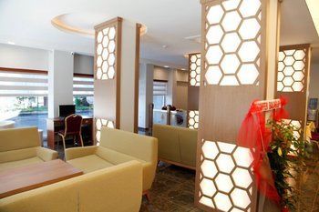 Adana Omur Otel מראה חיצוני תמונה