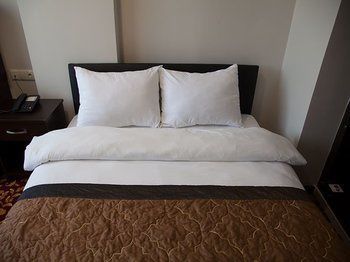 Adana Omur Otel מראה חיצוני תמונה